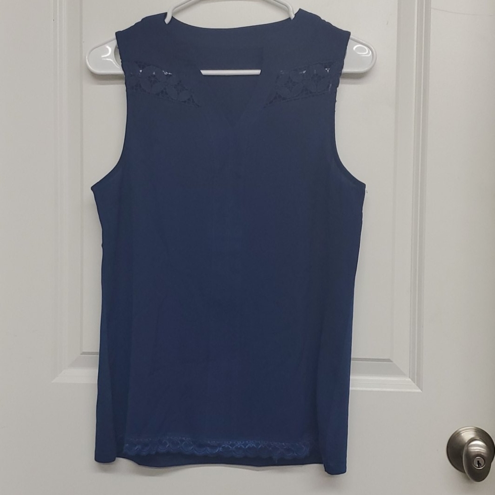Crochet sleeveless top